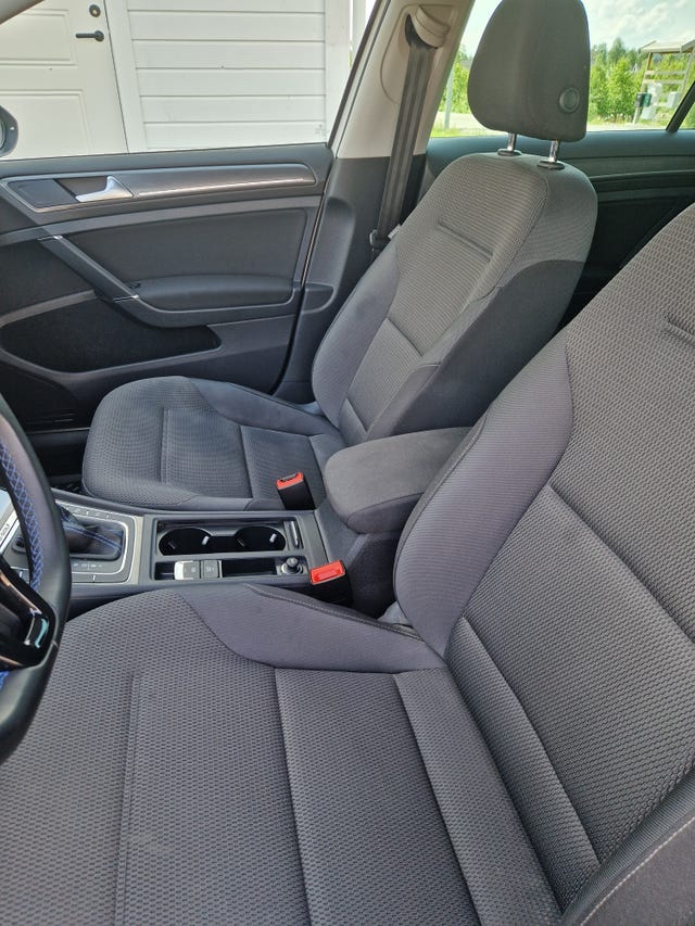 2018 VOLKSWAGEN GOLF - 42