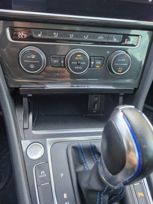 2018 VOLKSWAGEN GOLF - 39