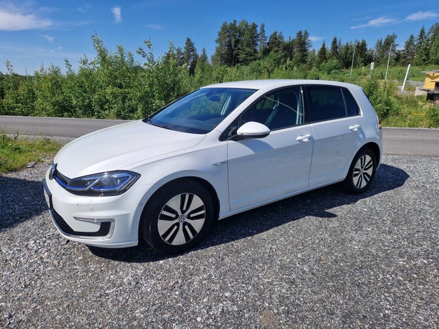 WVWZZZAUZJ8903263 2018 VOLKSWAGEN GOLF-0