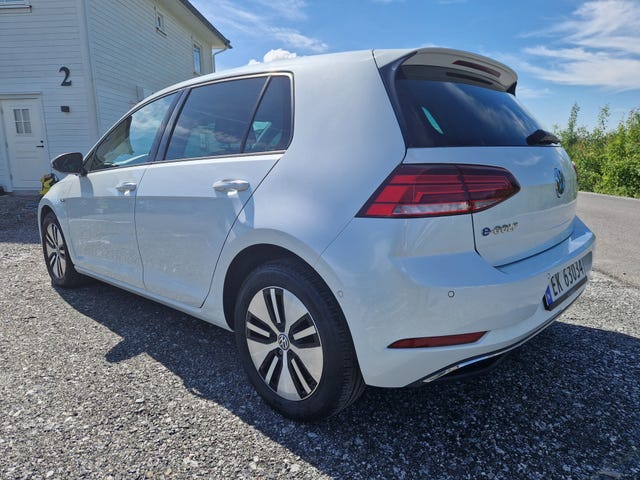 2018 VOLKSWAGEN GOLF - 9