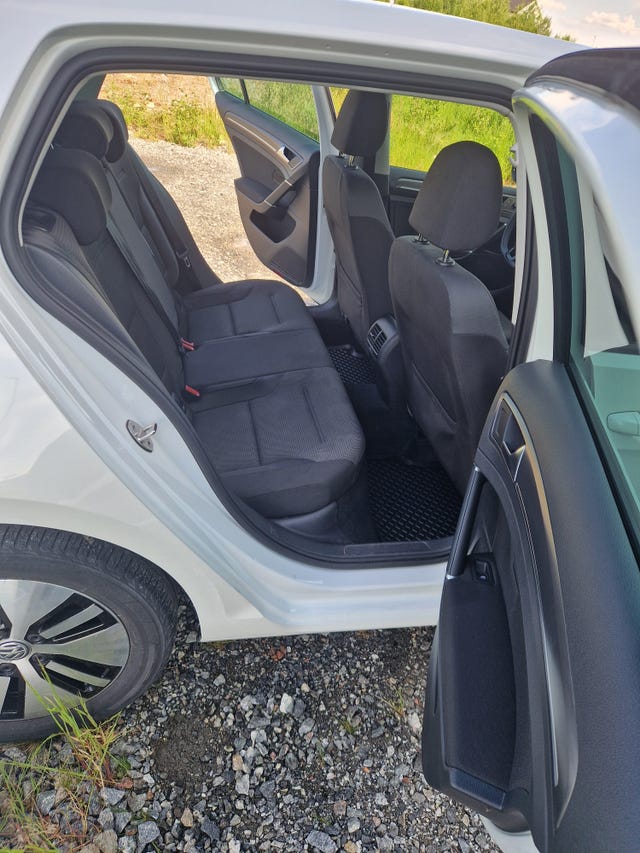 2018 VOLKSWAGEN GOLF - 20