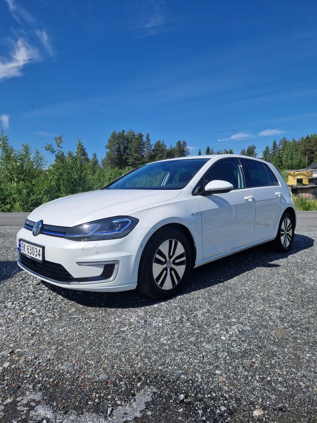 WVWZZZAUZJ8903263 2018 VOLKSWAGEN GOLF-1