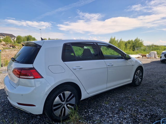 2018 VOLKSWAGEN GOLF - 16