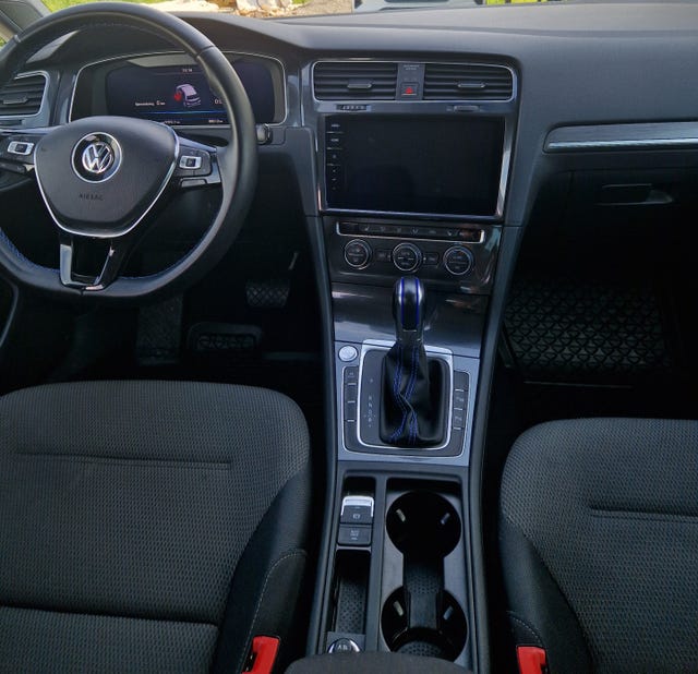 2018 VOLKSWAGEN GOLF - 43