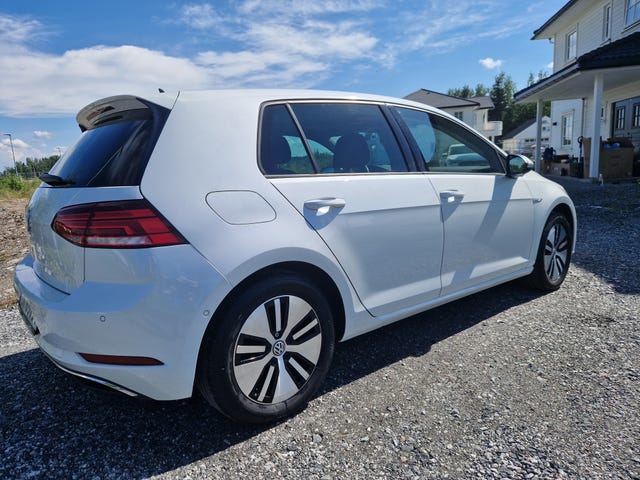 2018 VOLKSWAGEN GOLF - 10