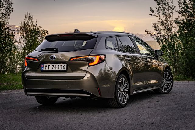 2019 TOYOTA COROLLA - 8