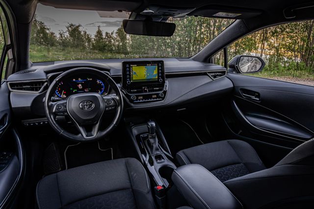 2019 TOYOTA COROLLA - 14