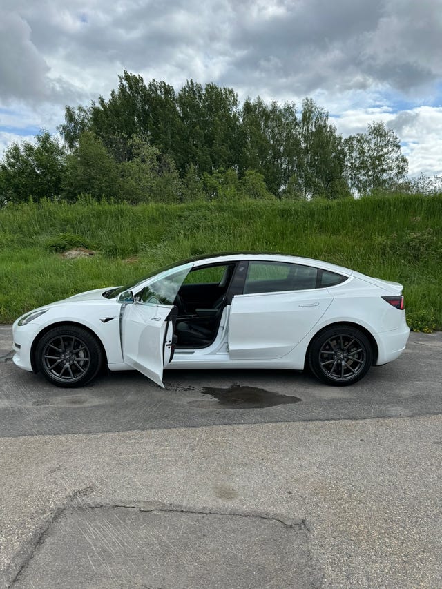 2019 TESLA MODEL 3 - 8
