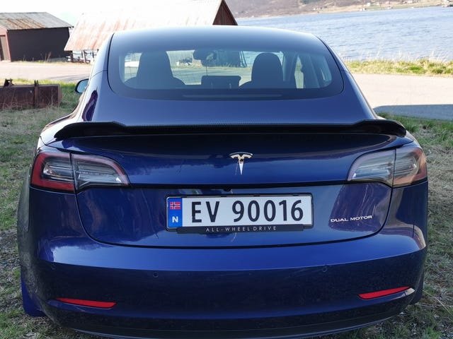 2019 TESLA MODEL 3 - 11