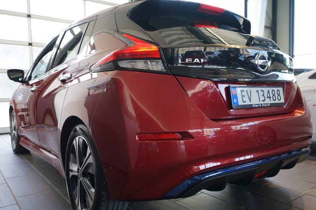 SJNFAAZE1U0022299 2018 NISSAN LEAF-5