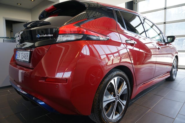 SJNFAAZE1U0022299 2018 NISSAN LEAF-4