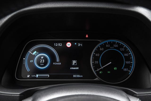 2022 NISSAN LEAF - 15