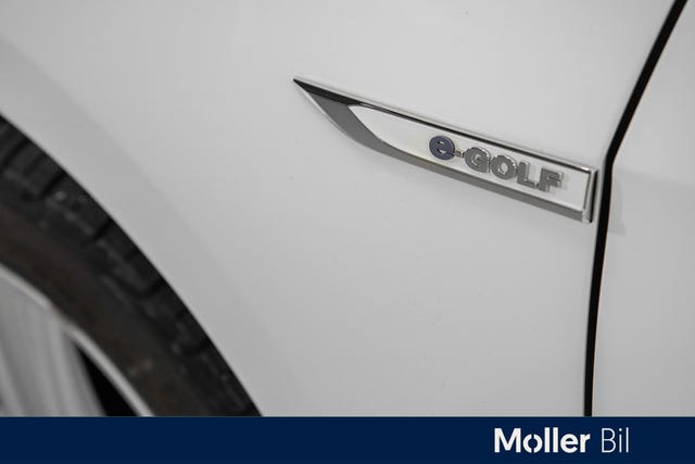 WVWZZZAUZK8905232 2019 VOLKSWAGEN GOLF-2