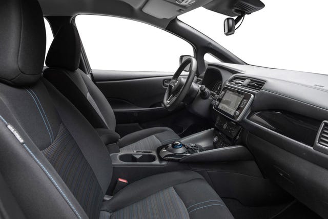 2022 NISSAN LEAF - 24