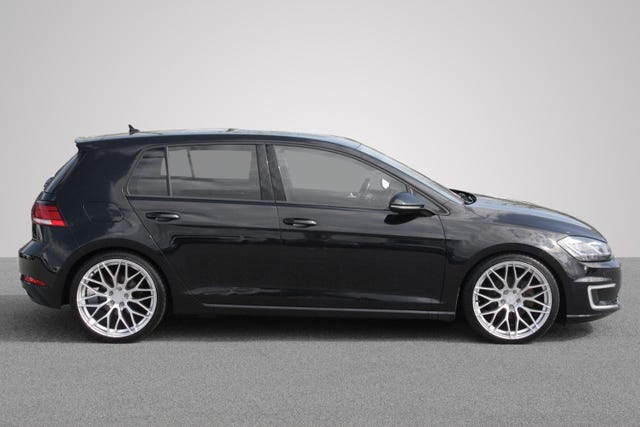 WVWZZZAUZJ8910345 2018 VOLKSWAGEN GOLF-3