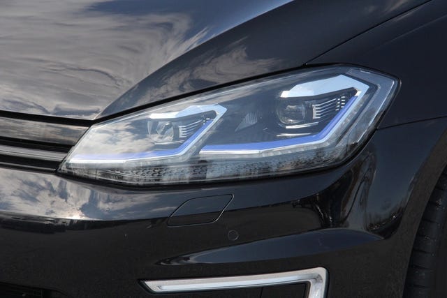 2018 VOLKSWAGEN GOLF - 13