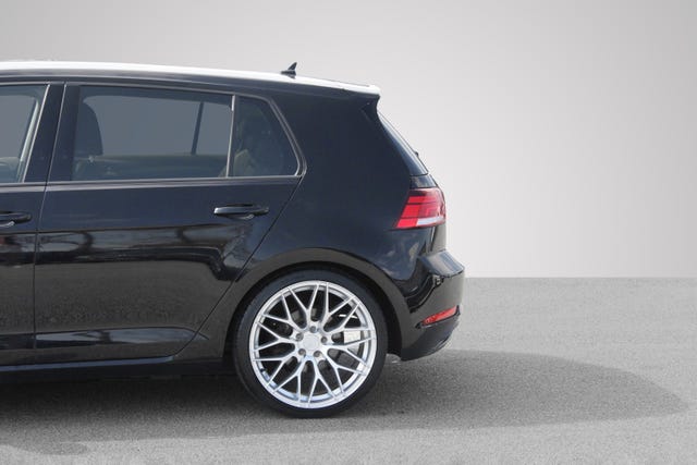 2018 VOLKSWAGEN GOLF - 10