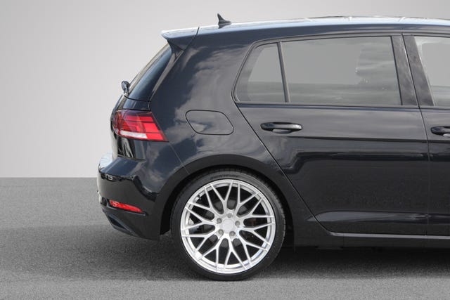 2018 VOLKSWAGEN GOLF - 11