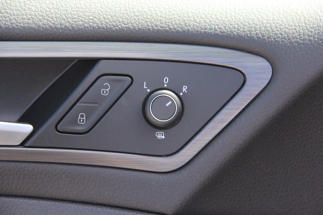 2018 VOLKSWAGEN GOLF - 23