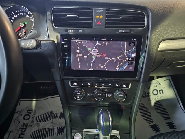 2019 VOLKSWAGEN GOLF - 20