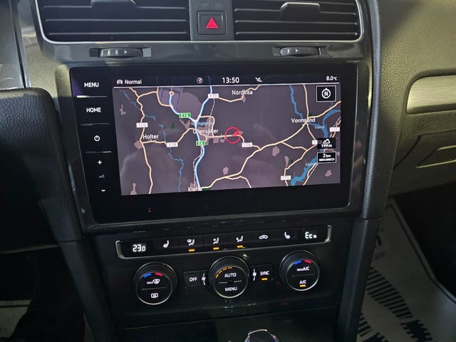 2019 VOLKSWAGEN GOLF - 23