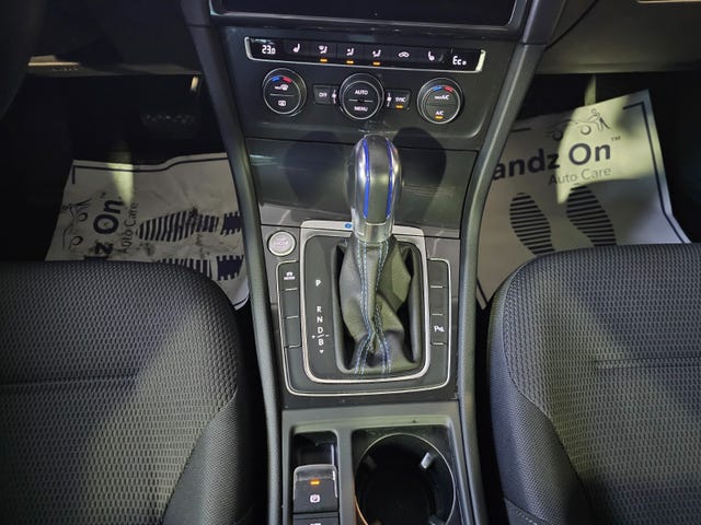 2019 VOLKSWAGEN GOLF - 21
