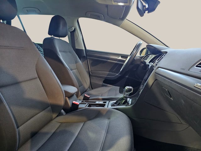 2019 VOLKSWAGEN GOLF - 9