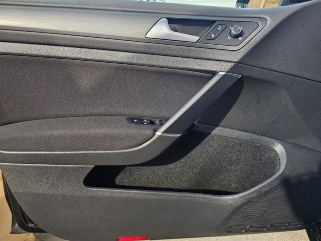 2019 VOLKSWAGEN GOLF - 7