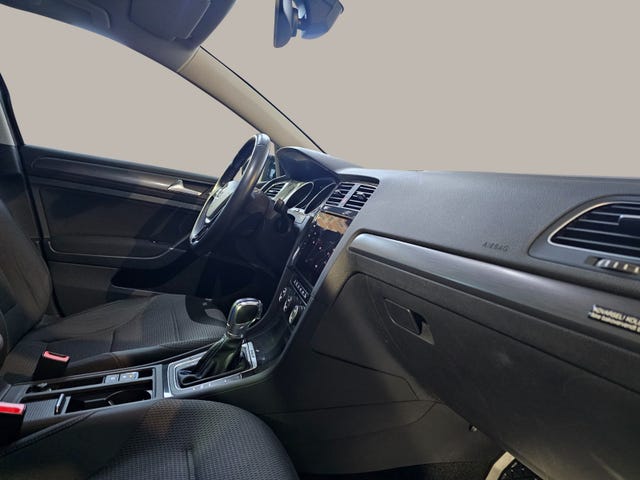 2019 VOLKSWAGEN GOLF - 10