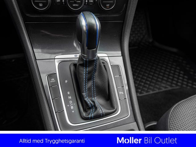 2018 VOLKSWAGEN GOLF - 26