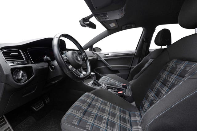 2019 VOLKSWAGEN GOLF - 11