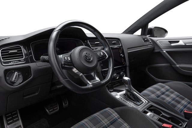2019 VOLKSWAGEN GOLF - 10