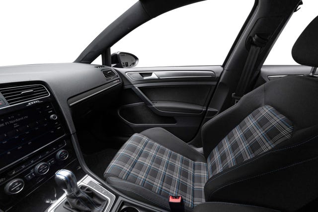 2019 VOLKSWAGEN GOLF - 13