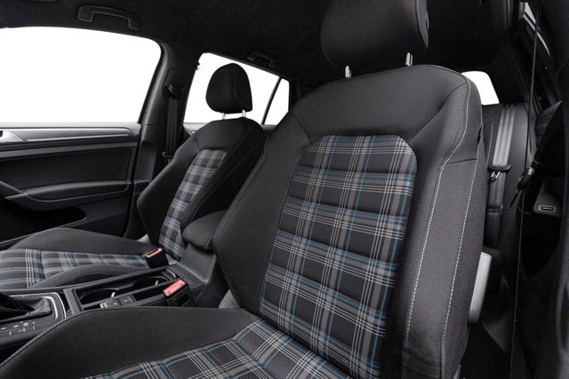2019 VOLKSWAGEN GOLF - 14
