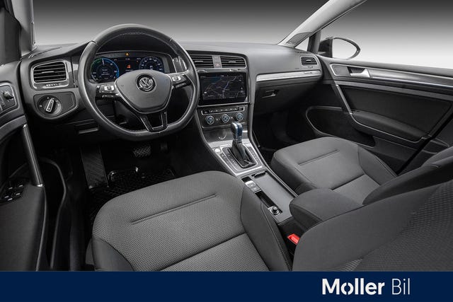2018 VOLKSWAGEN GOLF - 19