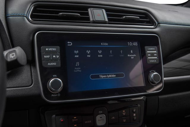 2022 NISSAN LEAF - 22
