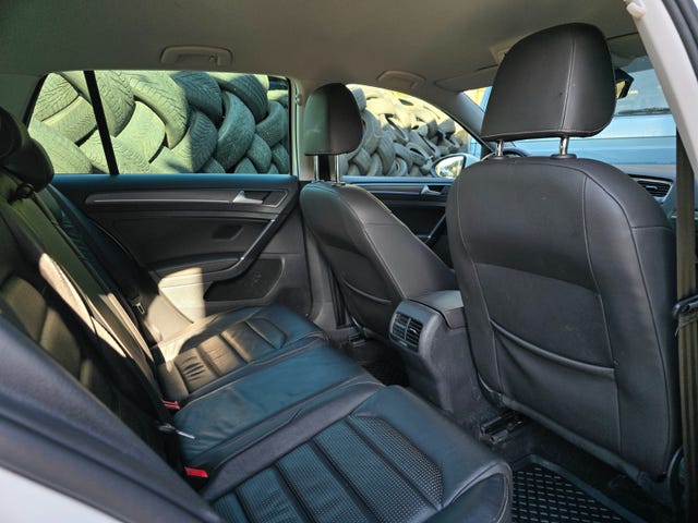 2018 VOLKSWAGEN GOLF - 39