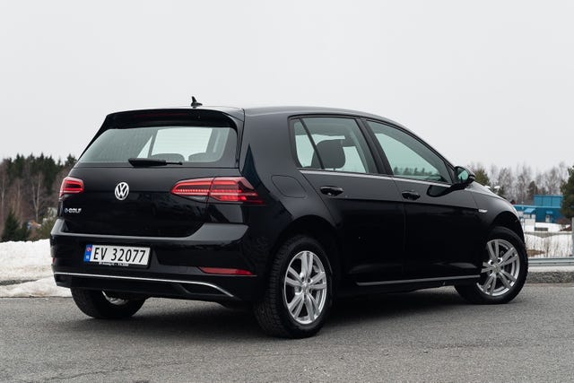 WVWZZZAUZK8903853 2019 VOLKSWAGEN GOLF-2
