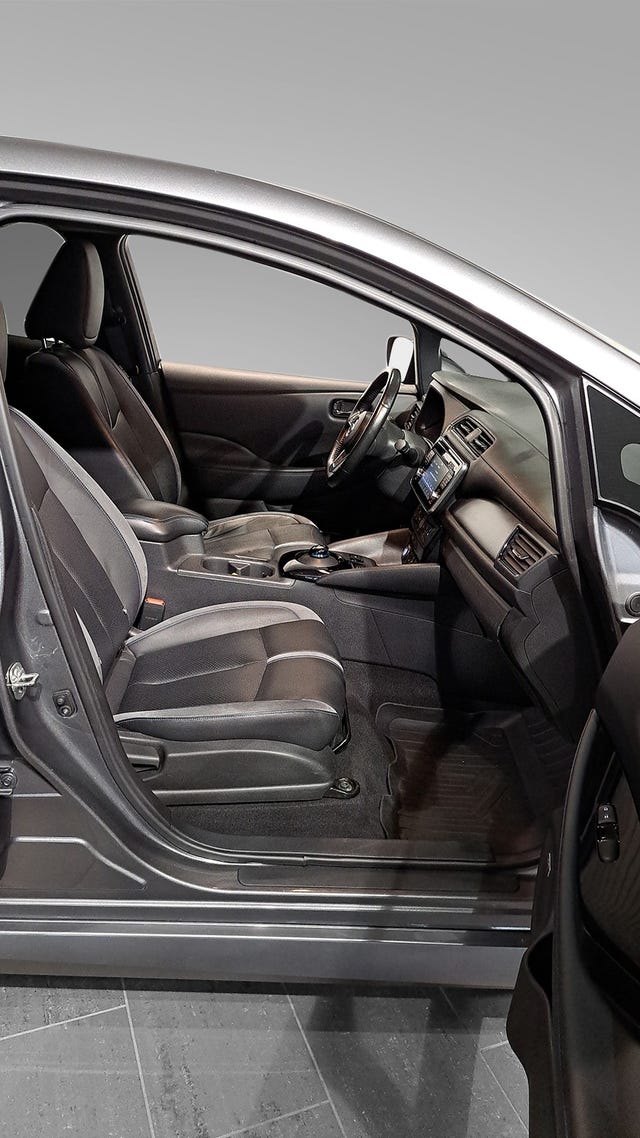 2018 NISSAN LEAF - 21