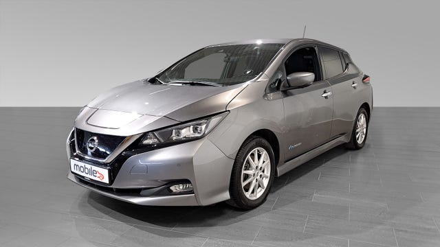 SJNFAAZE1U0044015 2018 NISSAN LEAF-2