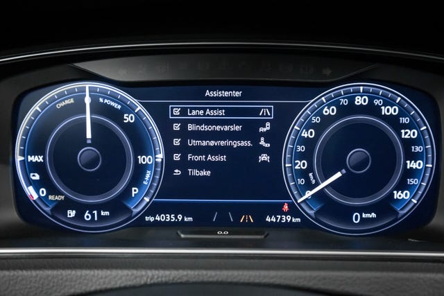 2018 VOLKSWAGEN GOLF - 8