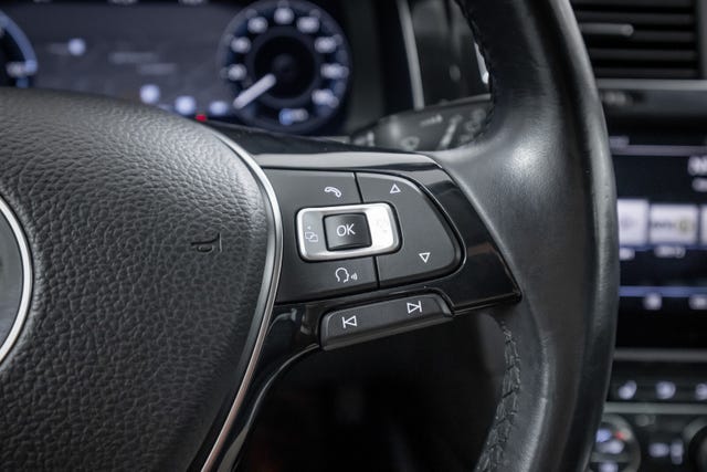 2018 VOLKSWAGEN GOLF - 10