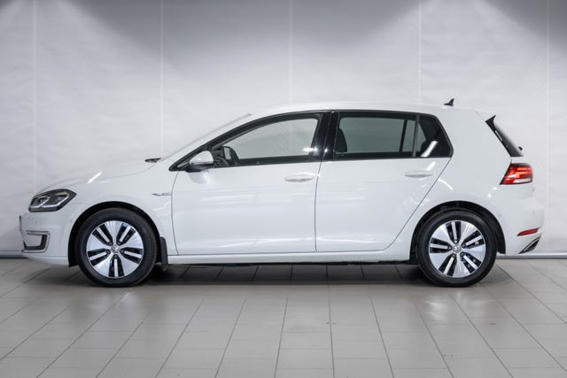 WVWZZZAUZJ8907675 2018 VOLKSWAGEN GOLF-3