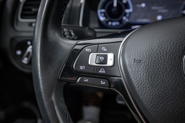 2018 VOLKSWAGEN GOLF - 11