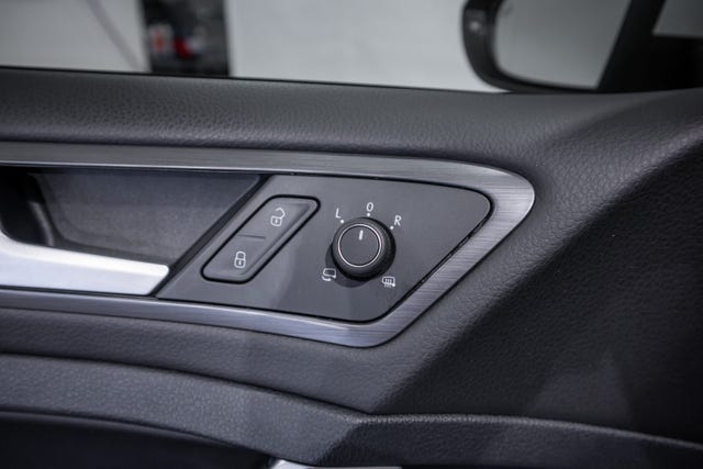 2018 VOLKSWAGEN GOLF - 26