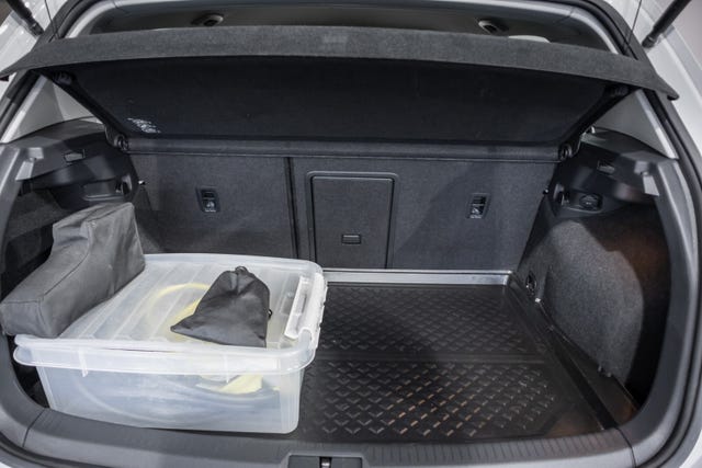 2018 VOLKSWAGEN GOLF - 34