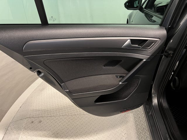 2018 VOLKSWAGEN GOLF - 81
