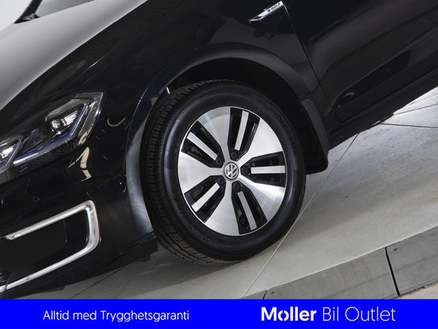 WVWZZZAUZJ8905510 2018 VOLKSWAGEN GOLF-4