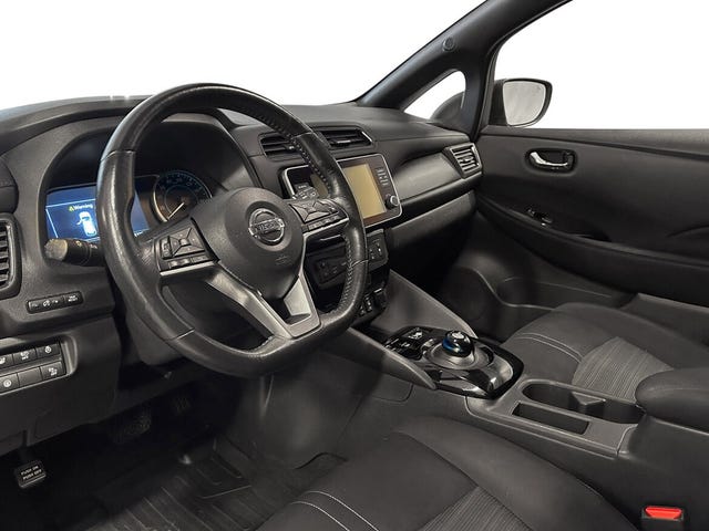 2020 NISSAN LEAF - 14
