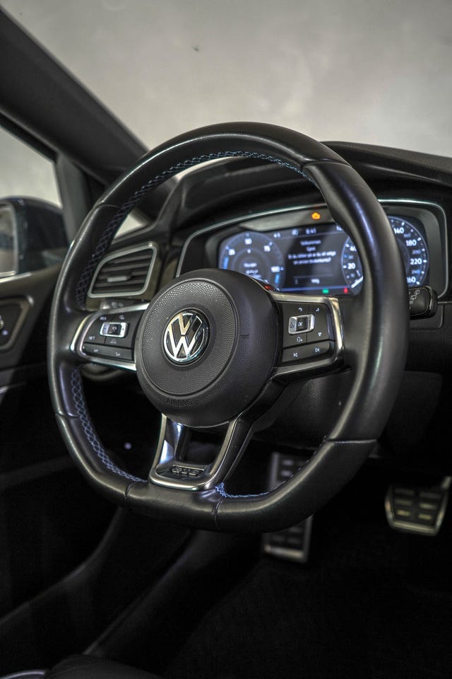 2018 VOLKSWAGEN GOLF - 21